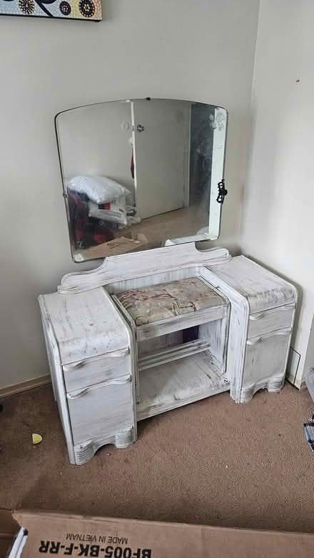 Photo of free Old vanity and stool (Near sobeys , woodstock ont) #1