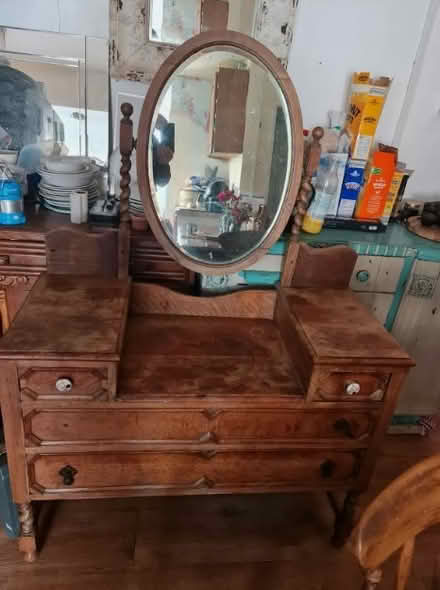 Photo of free Vanity Dresser Handmade Vintage (LL11) #1