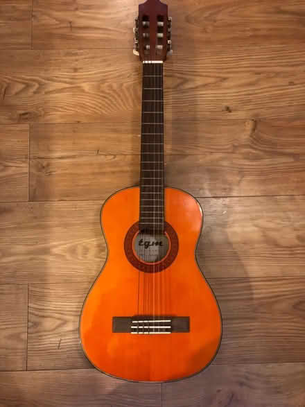 Photo of free Acoustic guitar for children (Rh185ht) #1