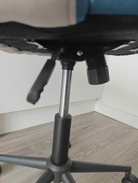 Photo of free Small swivel chair (Hill Head PO14) #3