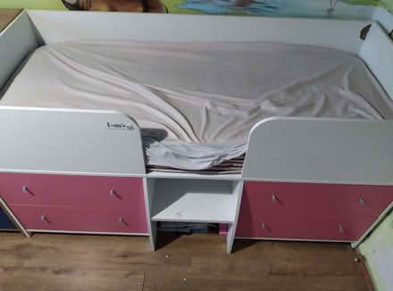 Photo of free Shorty single bed (Barkingside IG5) #2