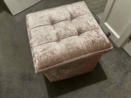 Photo of free 2 pink storage boxes (Wandsworth) #1