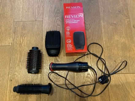Photo of free Revlon One Step Hairstyler (South Woodford E18) #1