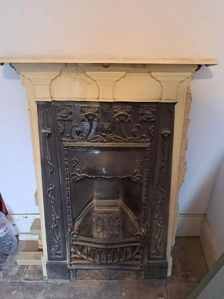 Photo of free Victorian fireplace (Weybridge) #1