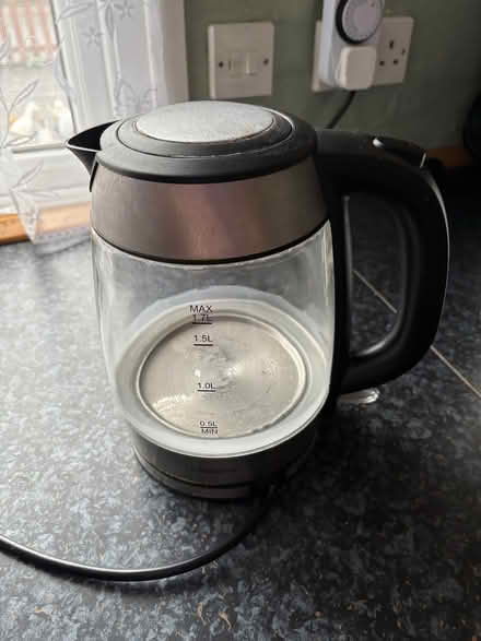 Photo of free Kettle & Toaster (Hildenborough TN11) #1