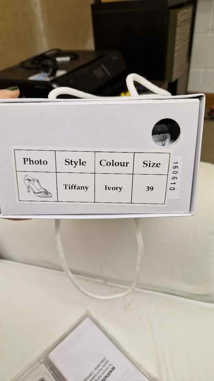 Photo of free Bridal Shoe size 6 (Bay Horse) #4