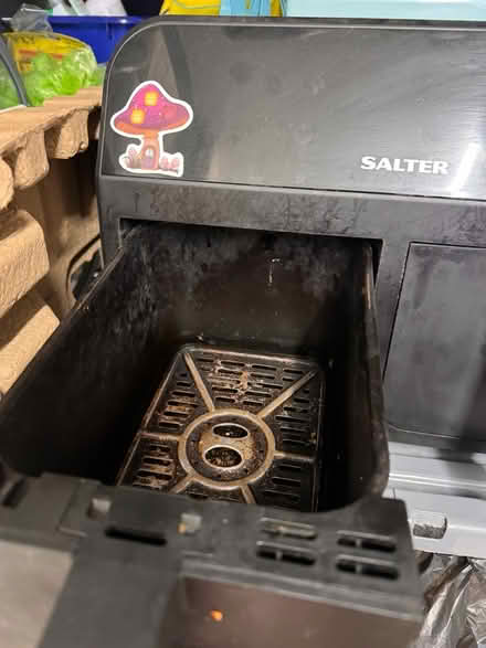 Photo of free Air fryer (Malvern) #3