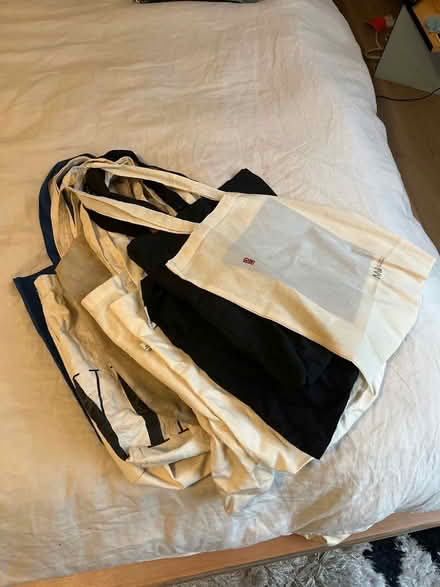 Photo of free 10 canvas tote bags (Atwater) #1