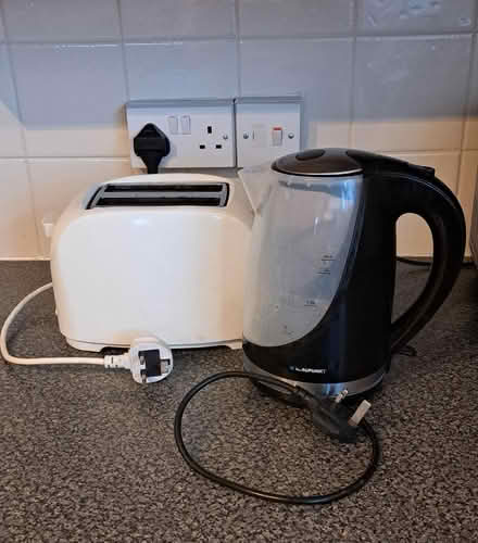 Photo of free Toaster and kettle (BN10 7RG) #2