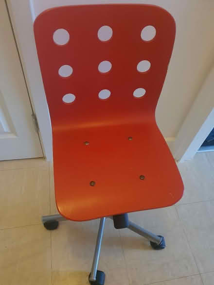 Photo of free Red ikea swivel chair (Amersham HP7) #1