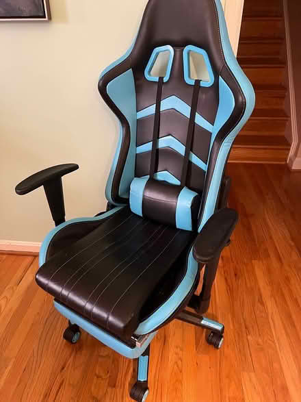 Photo of free Gaming chair in good condition (Vienna) #1