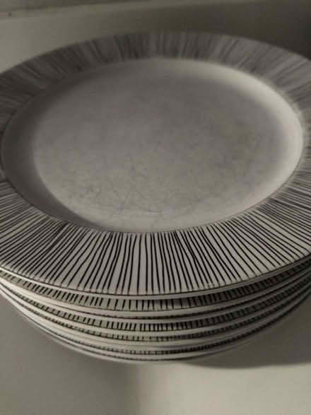 Photo of free 8 dinner plates (Woodingdean BN2) #1