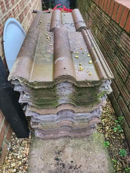 Photo of free Roof tiles (Cam GL11) #2