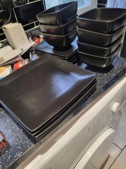 Photo of free Square black plate set (BS9) #1