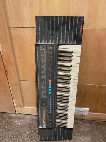 Photo of free Yamaha Keyboard (Markfield LE67) #1