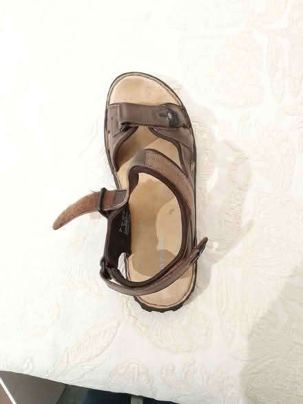 Photo of free Men's sandal hardly worn (Tolworth KT5) #3