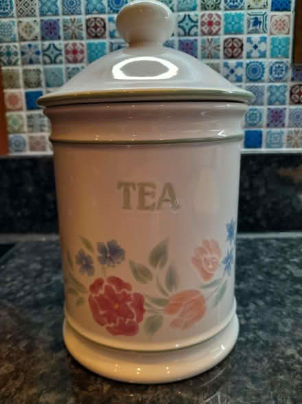 Photo of free Tea caddy (Harley Shute TN38) #1