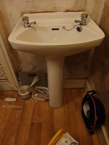 Photo of free Ceramic sink (N16) #1