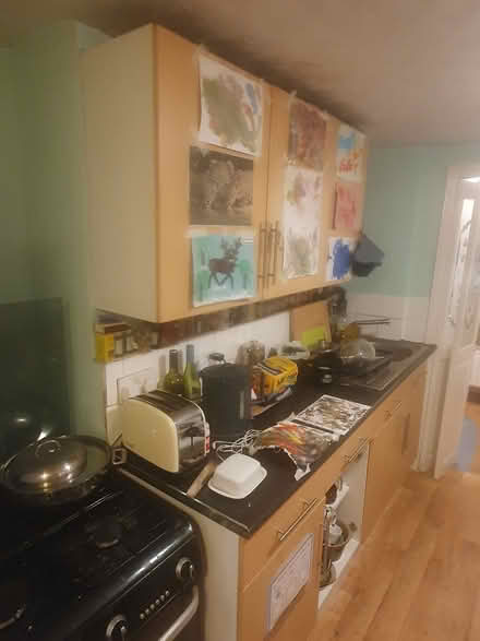 Photo of free Run of kitchen units (N16) #3