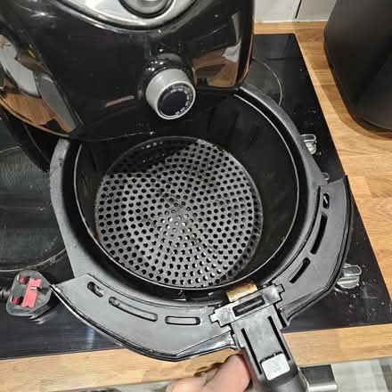 Photo of free Air Fryer - VGC (CF14 Llandaff) #4