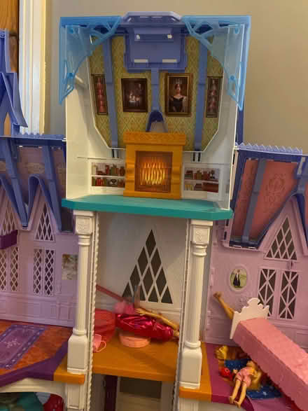 Photo of free Frozen childrens castle (Woburn Sands MK17) #2