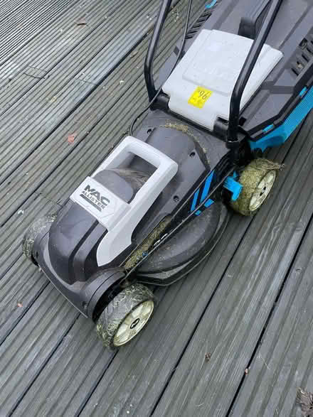 Photo of free Working electric lawnmower (Orpington BR6) #2