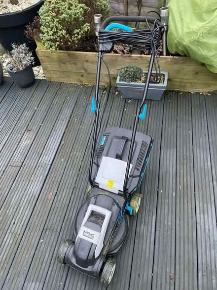 Photo of free Working electric lawnmower (Orpington BR6) #1