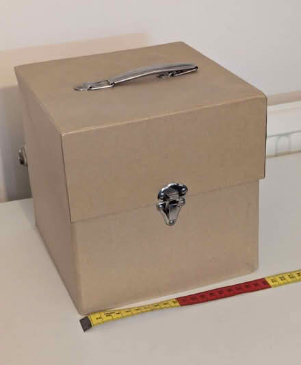 Photo of free Small Expanding Cardboard Storage Box, Great For Crafts (CT15) #3