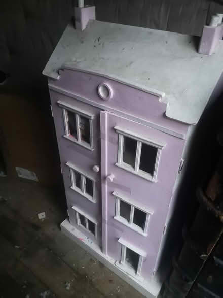 Photo of free Dolls house HEAVY (Gerrards Cross SL98TD) #2