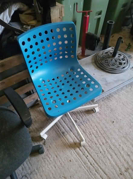 Photo of free Blue computer/desk chair (Queenhill) #1
