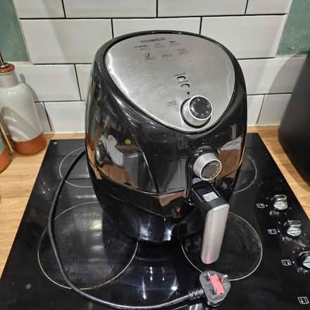 Photo of free Air Fryer - VGC (CF14 Llandaff) #1