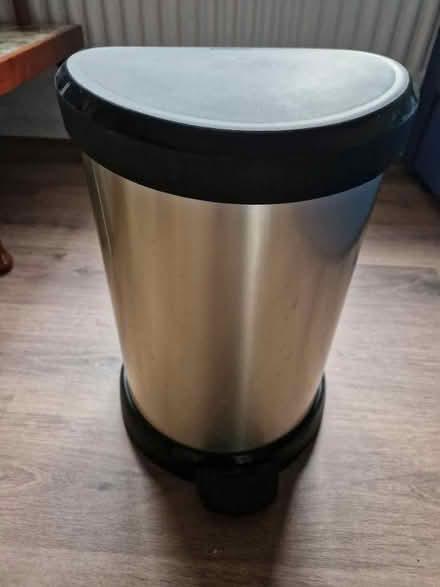 Photo of free Curver pedal bin (Mackworth Estate DE22) #1
