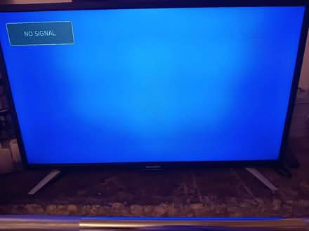Photo of free sharp lcd 32" tv (Bruntsfield EH10) #2