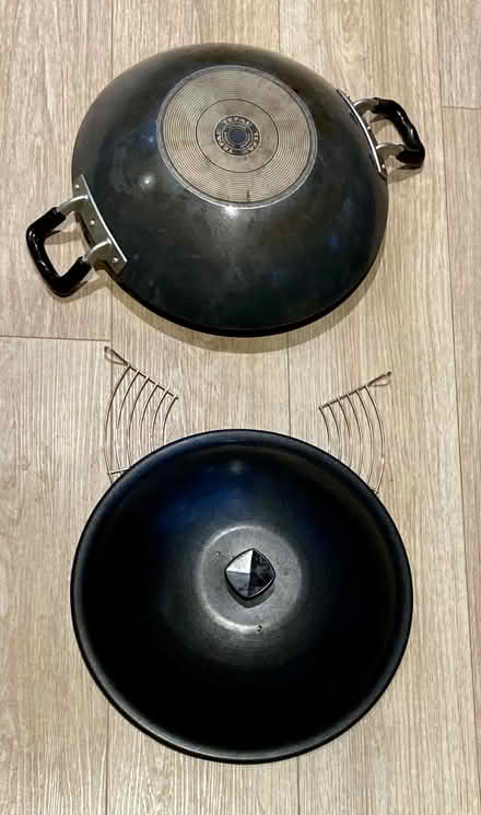 Photo of free Tefal wok with lid (Sevenoaks, near Station) #2