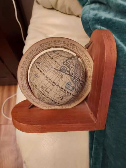 Photo of free One Globe Bookend (little ferry) #1