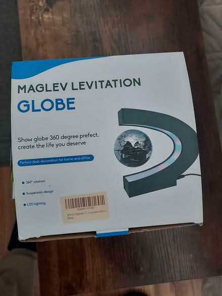 Photo of free Non-working amp, levitation globe (little ferry) #4
