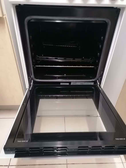 Photo of free gas cooker (Skidby HU16) #3