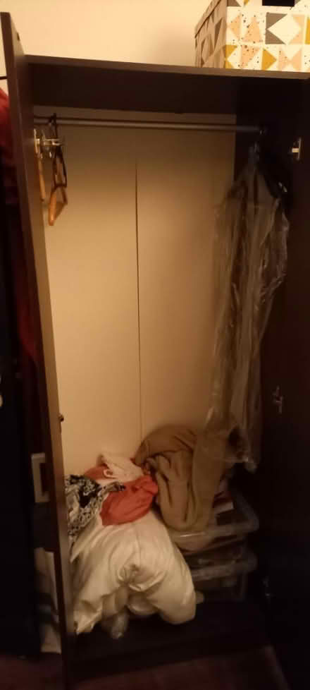 Photo of free Wardrobe (32 Moray Road N4 3LG) #3