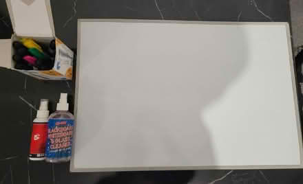 Photo of free Whiteboard, pens and cleaning sprays (Dunstable LU5) #1