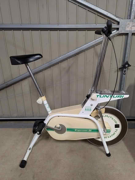 Photo of free Exercise bicycle (Hitchin SG5) #1