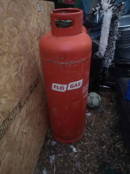 Photo of free Gas bottles (Gerrards Cross SL98TD) #1