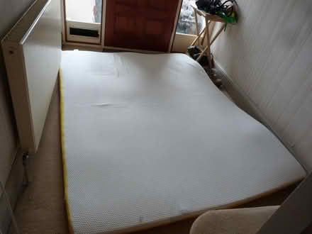 Photo of free King Size Mattress Topper (Chislehurst Road Petts Wood) #1