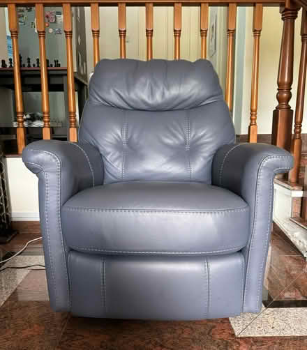 Photo of free Reclining leather chair (Upper Bukit timah) #1