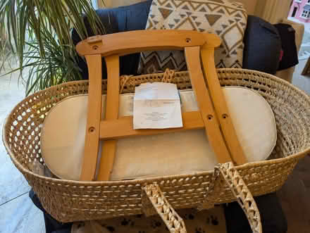 Photo of free Moses basket (Richmond, TW9) #2