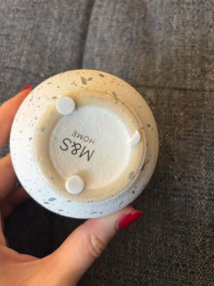 Photo of free M&S small display vase (Balham, SW12) #2