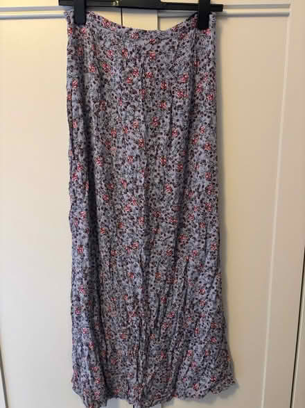 Photo of free New look skirt (Balham, SW12) #2