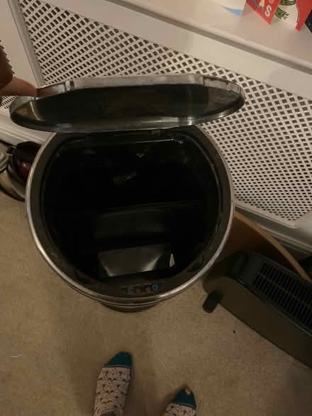 Photo of free Sensor bin (broken lid) (West Greenwich SE10) #2