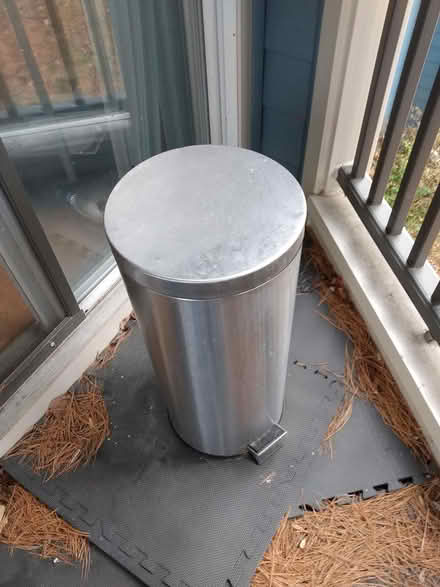 Photo of free Kitchen trashcan (Dorsey's Search) #1