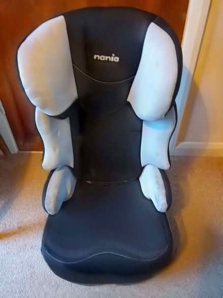 Photo of free Car seat for child 15-36 kg good condition (Knaphill GU21) #1