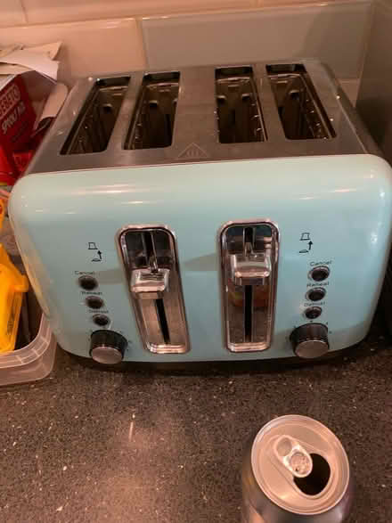 Photo of 4 slice toaster (Bilton HG1) #1